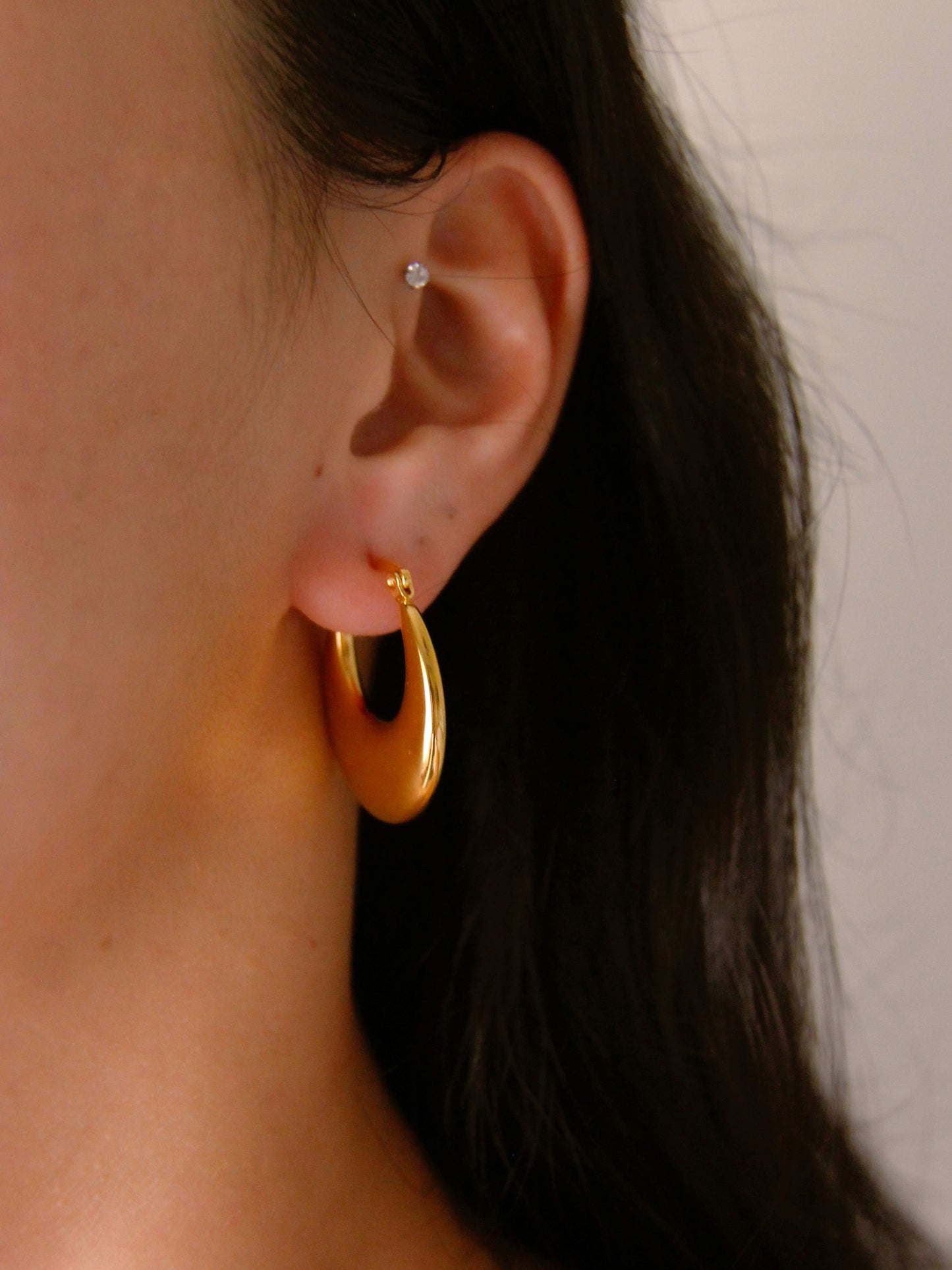 Lyla Hoops